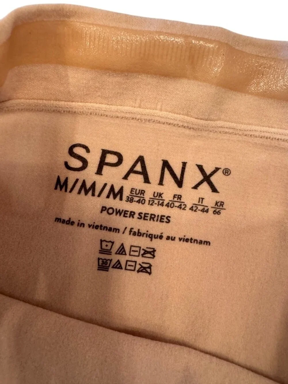 Spanx Higher Power Short Size Medium Soft Nude 6” Inseam Lightweight NWB
